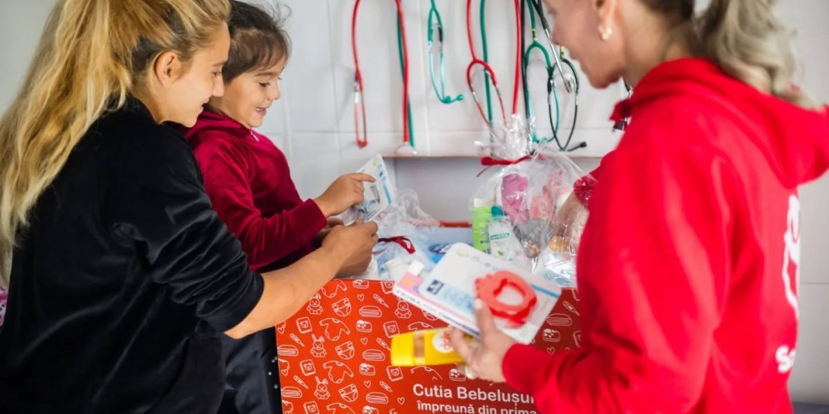 „Cutia Bebelușului” revine cu o nouă ediție în 16 județe, vizând reducerea mortalității infantile Organizația Salvați Copiii România, împreună cu Fundația OMV Petrom, lansează cea de-a treia ediție a programului „Cutia Bebelușului”