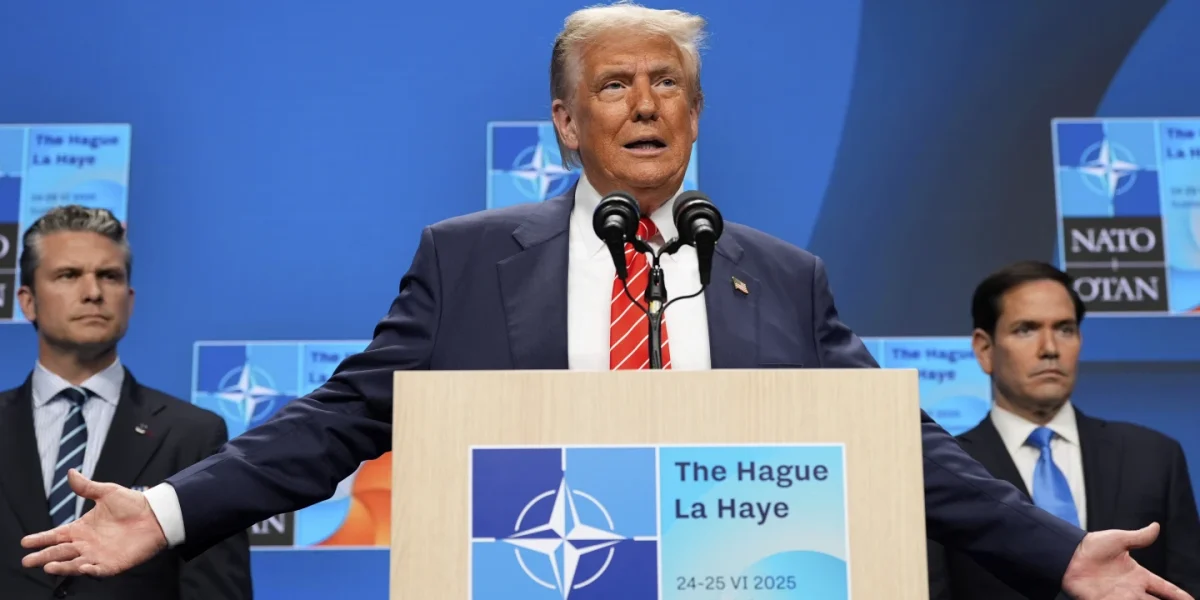 Trump anunță că „și Cuba va cădea” și critică dur Ucraina Fostul președinte american Donald Trump a făcut o serie de declarații incendiare într-un interviu acordat publicației Politico, abordând teme de la politica externă la incertitudinile din Iran, dar și nemulțumirea față de Ucraina