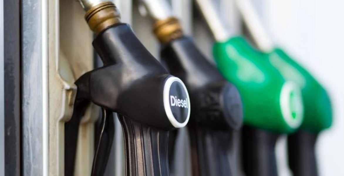 Motorina, pe val: Prețurile cresc vertiginos pe fondul tensiunilor din Orientul Mijlociu Cotațiile futures pentru motorină au explodat în Europa, înregistrând o creștere record de 34% în doar două zile