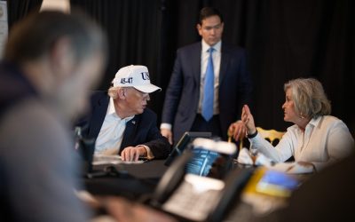 Republicanii din SUA blochează eforturile democraților de a limita puterile de război ale lui Donald Trump Camera Reprezentanților din Statele Unite a fost scena unor tensiuni crescute joi, după ce republicanii au reușit să blocheze o inițiativă a democraților menită să pună capăt potențialelor atacuri ale SUA împotriva Iranului