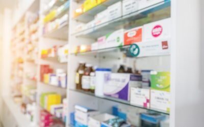 Ministrul Sănătății: România nu se confruntă cu o criză de medicamente, dar monitorizează situația Ministrul Sănătății, Alexandru Rogobete, a ținut să liniștească populația în legătură cu zvonurile privind o posibilă criză de medicamente, în contextul actual al conflictului din Orientul Mijlociu