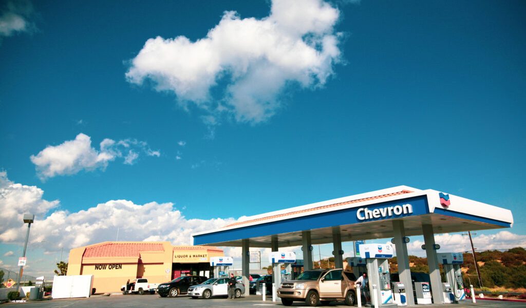 Republicanii din SUA, prinși la mijloc de conflictul din Iran: Prețurile cresc, suportul scade La o lună de la izbucnirea conflictului din Iran, Partidul Republican din Statele Unite se confruntă cu primele semne ale efectelor politice și economice ale războiului