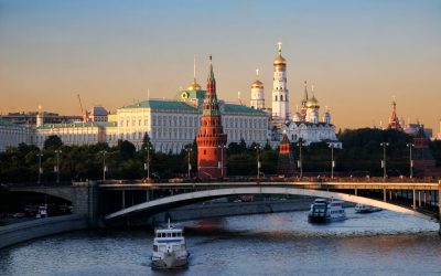 Strănepoata lui Hrușciov, declarată „agent străin” de Rusia Ministerul rus al Justiției a desemnat-o „agent străin” pe Nina Hrușciova, profesoară universitară în Statele Unite și strănepoată a fostului lider sovietic Nikita Hrușciov