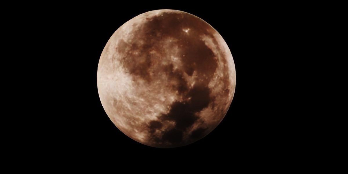 O „Lună Sângerie” spectaculoasă va putea fi admirată marți, 3 martie, din diverse colțuri ale lumii