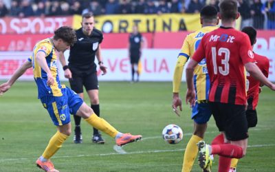 Petrolul și Csíkszereda, 0-0 la pauză. Meciul, LIVE pe Digi Sport 1. Prahovenii, în căutarea golului.