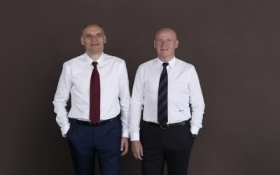 Frații Pavăl, proprietarii Dedeman, investesc masiv în energie regenerabilă Grupul Pavăl Holding, prin intermediul companiei Grunman Energy, își extinde investițiile în producerea de energie din surse regenerabile