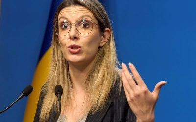 Prunea, scuze publice după acuzațiile la adresa ministrului Buzoianu Florin Prunea, fostul internațional și membru al „Generației de Aur”, a revenit asupra declarațiilor făcute cu o zi în urmă și și-a cerut scuze publice pentru acuzațiile aduse Dianei Buzoianu, ministrul Mediului