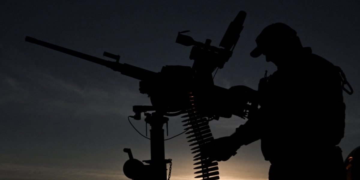 Noapte de atacuri: Ucraina vizează ținte militare rusești, Rusia lansează zeci de drone Forțele armate ucrainene au lansat atacuri asupra unor ținte militare rusești în noaptea de 12 martie, conform datelor furnizate de Statul Major al Forțelor Armate ale Ucrainei