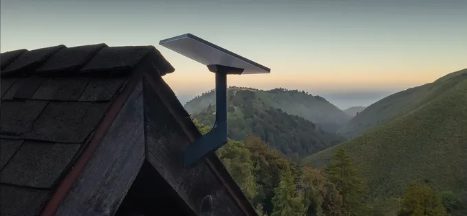 Starlink, serviciul de internet prin satelit, a fost lansat oficial în România Serviciul de internet prin satelit Starlink este acum disponibil oficial în România, după o perioadă în care a funcționat fără o lansare formală