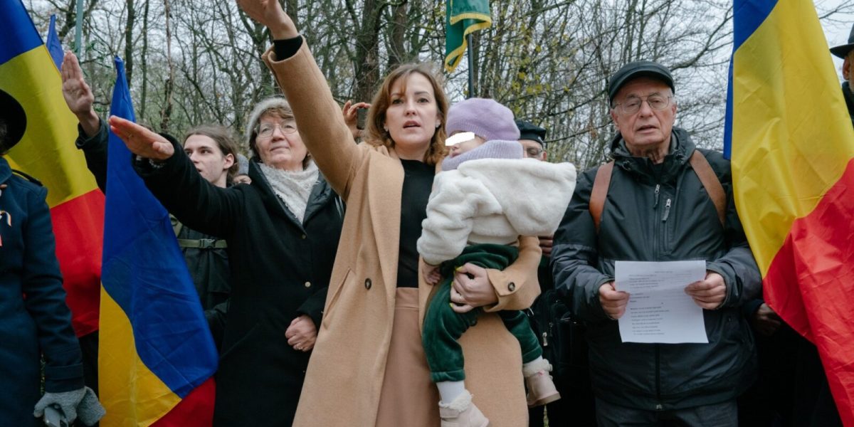 O propunere legislativă controversată, care vizează abrogarea unor legi ce incriminează discursul instigator la ură și neagarea Holocaustului, a fost depusă la Senat