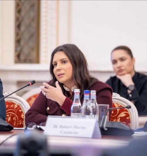 Gabriela Horga, din Partidul Național Liberal, critică dur poziția Partidului Social Democrat privind bugetul pentru anul 2026, acuzând social-democrații de populism și de politici care ar putea pune în pericol stabilitatea economică a țării