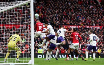 Manchester United a învins Aston Villa cu scorul de 3-1 într-un meci crucial pentru ambele echipe în lupta pentru un loc în Champions League
