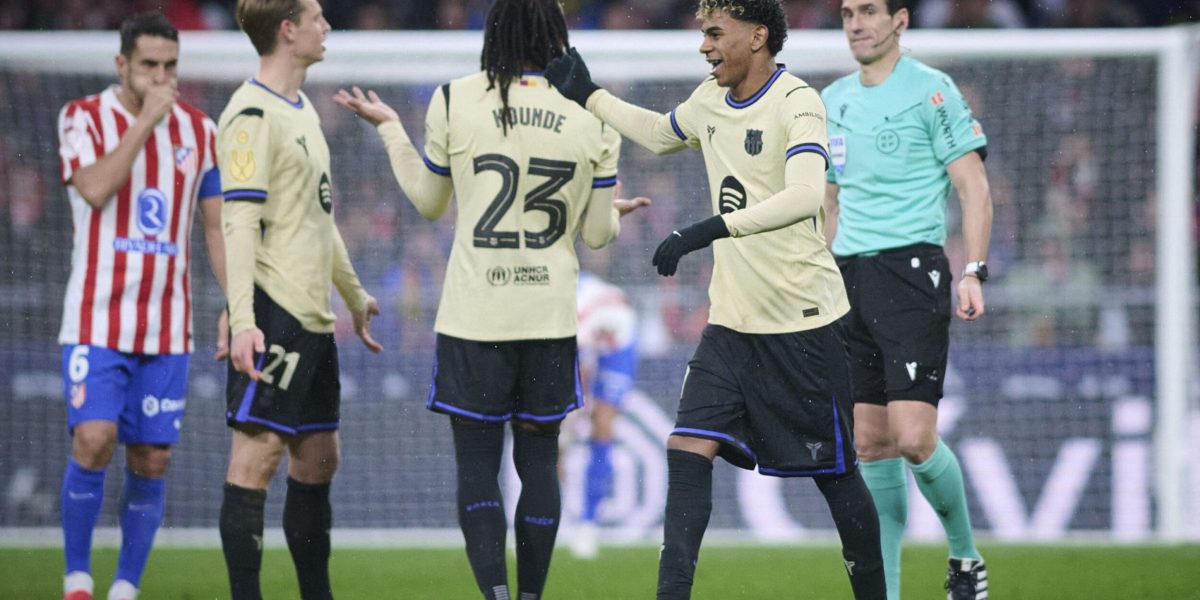 Barcelona, lovită de ghinion: două vedete, accidentate grav în meciul cu Atletico Madrid FC Barcelona a învins Atletico Madrid cu 3-0 în returul semifinalei Cupei Spaniei, dar bucuria victoriei a fost umbrită de accidentările grave suferite de doi jucători importanți