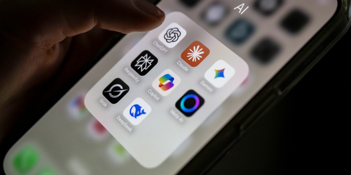 Scandal la OpenAI: Parteneriatul cu Pentagonul stârnește furia utilizatorilor ChatGPT Un val de nemulțumire a cuprins platforma de inteligență artificială OpenAI, ca urmare a unui parteneriat recent cu Departamentul de Apărare al SUA