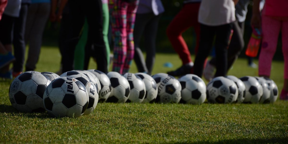 Anchetă după decesul unui elev la ora de sport