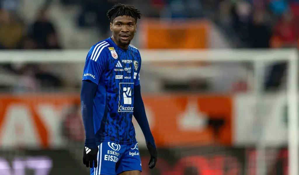 Tânărul fundaș nigerian Chibuike Nwaiwu, legitimat la Trabzonspor, a fost convocat de urgență la echipa națională a Nigeriei, „Super Eagles”, ca înlocuitor pentru Calvin Bassey, potrivit informațiilor publicate de Afrik Foot