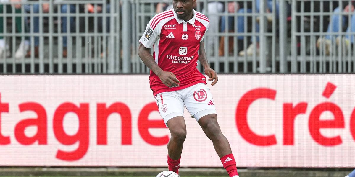 Ebimbe, gata de revanșă? Mijlocașul lui Brest, împotriva fostei sale ținte, Monaco Paris, Franța – Eric-Junior Dina-Ebimbe, mijlocașul de la Brest, va juca sâmbătă seară împotriva celor de la AS Monaco, un meci cu o încărcătură emoțională aparte