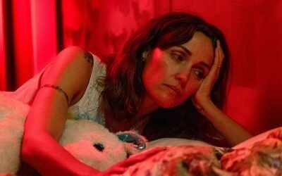 „If I Had Legs I’d Kick You”: O Privire Asupra Suferinței Umane, Prin Ochiul Unei Regizoare Filmul „If I Had Legs I’d Kick You”, regizat de Mary Bronstein, va ajunge în cinematografele italiene pe 5 martie, promițând o experiență cinematografică intensă