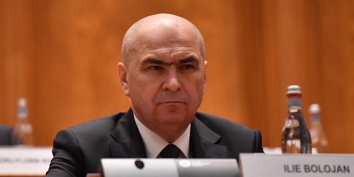 Bolojan: Contribuția la sănătate, necesară pentru echilibrarea bugetului Premierul Ilie Bolojan a explicat într-un interviu acordat duminică, că plata contribuției de sănătate este o măsură necesară pentru a stabiliza bugetul și pentru a acoperi costurile reale ale sistemului medical