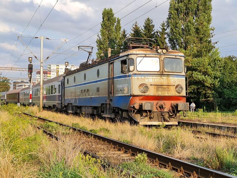 Trenurile dintre București și Timișoara circulă acum mai încet decât acum trei decenii, cu o durată a călătoriei ce depășește 11 ore pentru o distanță de 533 de kilometri