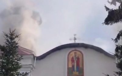 Incendiu puternic la o biserică monument istoric din Prahova; trafic restricționat pe DN1 Un incendiu de amploare a izbucnit duminică dimineața la o biserică monument istoric din comuna Puchenii Mari, județul Prahova