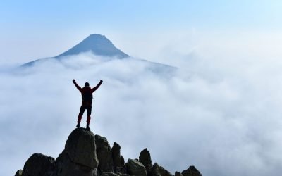 Încrederea în sine, mai mult decât un simplu gând pozitiv: ce spun neuroștiințele Majoritatea oamenilor cred că încrederea vine din gândire pozitivă