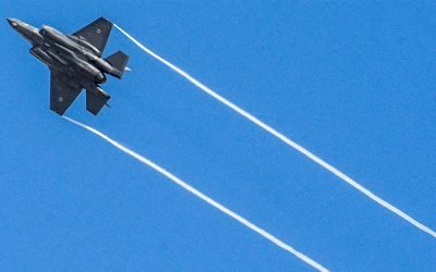 F-35I „Adir” al Israelului, prima doborâre a unui avion de vânătoare în luptă Un avion de vânătoare F-35I „Adir” al Forțelor Aeriene Israeliene a doborât un avion de antrenament Yak-130 al Forțelor Aeriene Iraniene, marcând o premieră istorică
