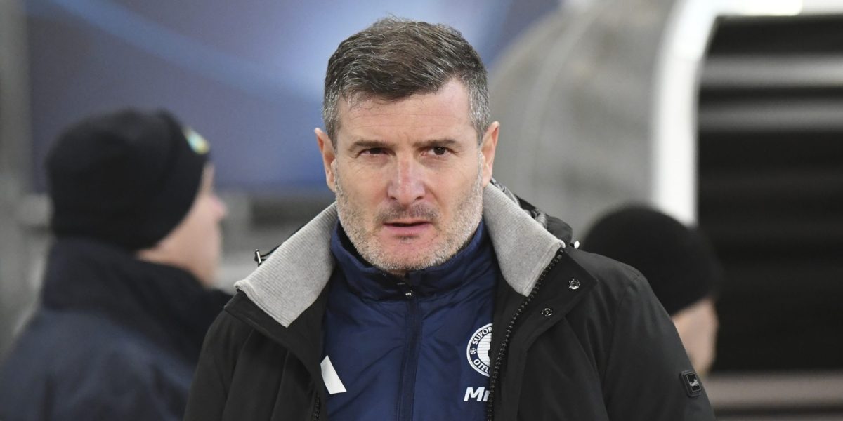 Oțelul Galați, măcinată de eliminări și înfrângere în fața Hermannstadt Echipa Oțelul Galați a suferit o înfrângere categorică în fața celor de la Hermannstadt, scor 0-2, într-un meci marcat de evenimente nefericite pentru gălățeni