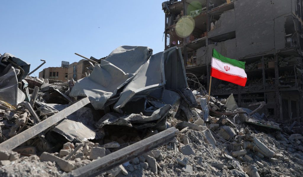 Ziua 8: Iranul sfidează SUA și cere scuze statelor arabe