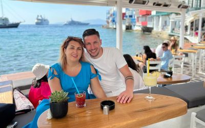 Fiica suspectată în asasinatul cu bombă de la arad a cheltuit sute de mii de euro din averea tatălui pe vacanțe Aradul este din nou în centrul atenției, dar de data aceasta nu pentru evenimente culturale sau economice, ci pentru o crimă abominabilă