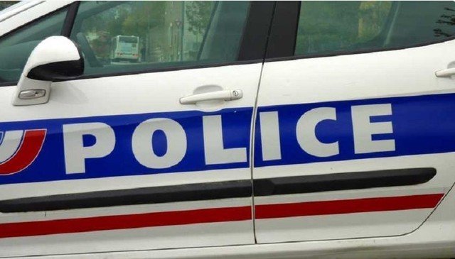 Anchete în Franța: Doi frați suspectați de complot antisemit terorist Procurorii antiteroriști francezi au deschis o anchetă împotriva a doi frați suspectați că plănuiau un atac „mortal și antisemit”