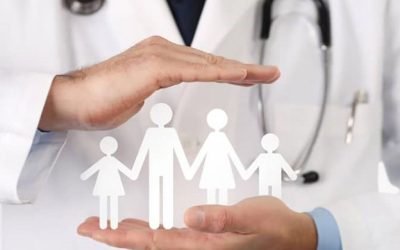 Medicină de familie în Craiova: Punctul nevralgic al unei relocări controversate Un important centru medical din Craiova, unde activează treisprezece medici de familie și sunt înscriși peste 23.000 de pacienți, se confruntă cu perspectiva mutării într-un nou sediu începând cu 1 mai 2026