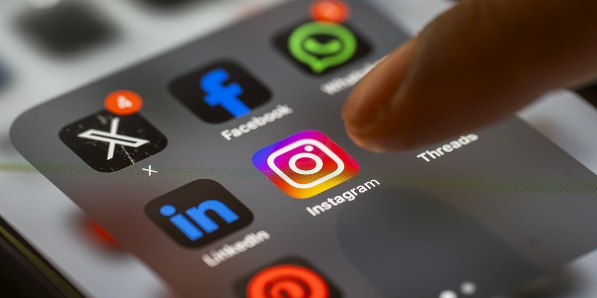 Instagram abandonează criptarea end-to-end a mesajelor