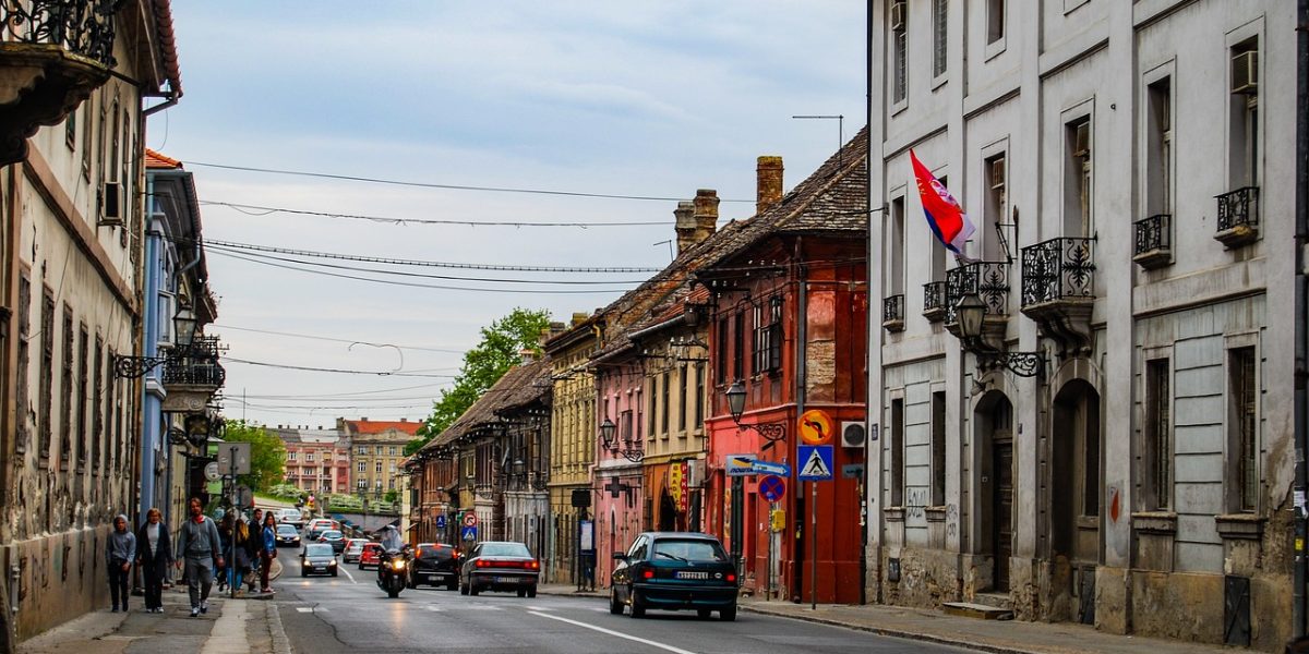 Observatori internaționali semnalează nereguli majore la alegerile locale din Serbia Observatori electorali ai Consiliului Europei au raportat violențe și nereguli „extrem de preocupante” în timpul alegerilor locale din Serbia, desfășurate la sfârșitul săptămânii trecute