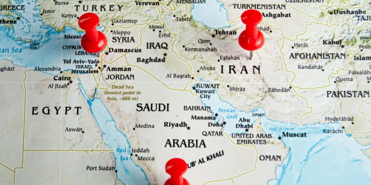 Războiul din Orientul Mijlociu: Turismul, la un pas de colaps Conflictul din Orientul Mijlociu amenință să sufoce turismul în regiune, cu pierderi estimate de până la 60 de miliarde de dolari în cursul anului 2026