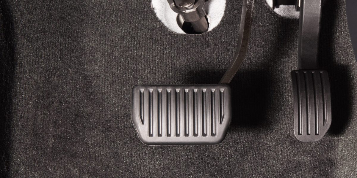 Cutia de viteze automată, sub lupa: Cum să previi supraîncălzirea în aglomerație Supraîncălzirea cutiei de viteze automate este o problemă mai frecventă decât s-ar crede, mai ales în mediul urban și în condiții de trafic intens