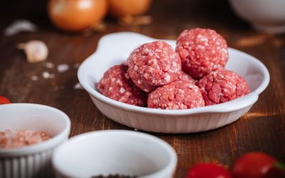 Ciorba de perișoare, un deliciu cu secretele sale Ciorba de perișoare, un preparat iconic al bucătăriei românești, este adesea o provocare pentru gospodine