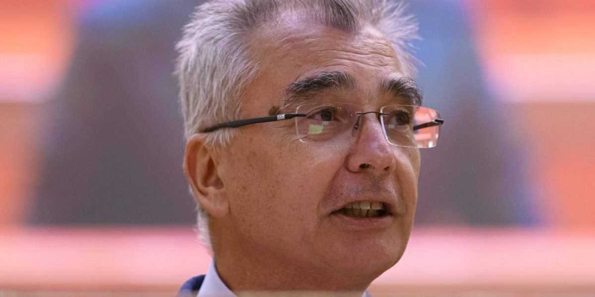 Peiu acuză Bruxelles-ul de incompetență în gestionarea energiei, invocând prețurile mari la gaze Senatorul AUR, Petrișor Peiu, a lansat un atac dur la adresa Comisiei Europene, acuzând instituția de incompetență în ceea ce privește gestionarea politicilor energetice
