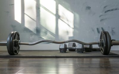 Modelul clasic al sălii de fitness: o capcană pentru antrenorii ambițioși Pentru mulți antrenori personali, visul de a avea succes în domeniul fitnessului se lovește de realitatea dură a modelului de afaceri tradițional