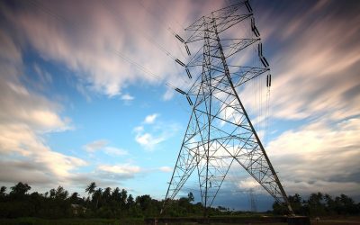 Deblocarea rețelei electrice: Guvernul vrea să pună capăt speculațiilor Premierul Ilie Bolojan a anunțat măsuri pentru deblocarea capacităților de racordare la rețeaua electrică, acuzând practici speculative care împiedică investițiile în producția de energie