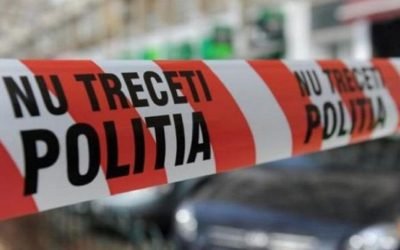Accident grav la Cenad: Un copil de 13 ani, rănit de o poartă de fotbal Un adolescent de 13 ani din localitatea Cenad, județul Timiș, a suferit răni în urma unui accident petrecut pe un teren de sport