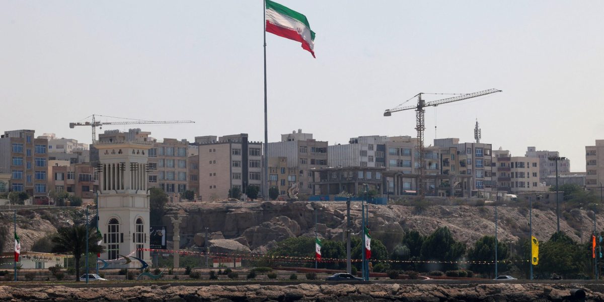 Iranul: Permisiune pentru tranzitul ajutorului umanitar prin strâmtoare