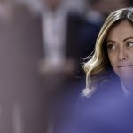 Referendumul din Italia: Primele rezultate indică un vot „Nu” strâns pentru reforma justiției Primele rezultate ale sondajelor la ieșirea de la urne în Italia arată un avantaj fragil al votului „Nu” la referendumul privind reforma justiției