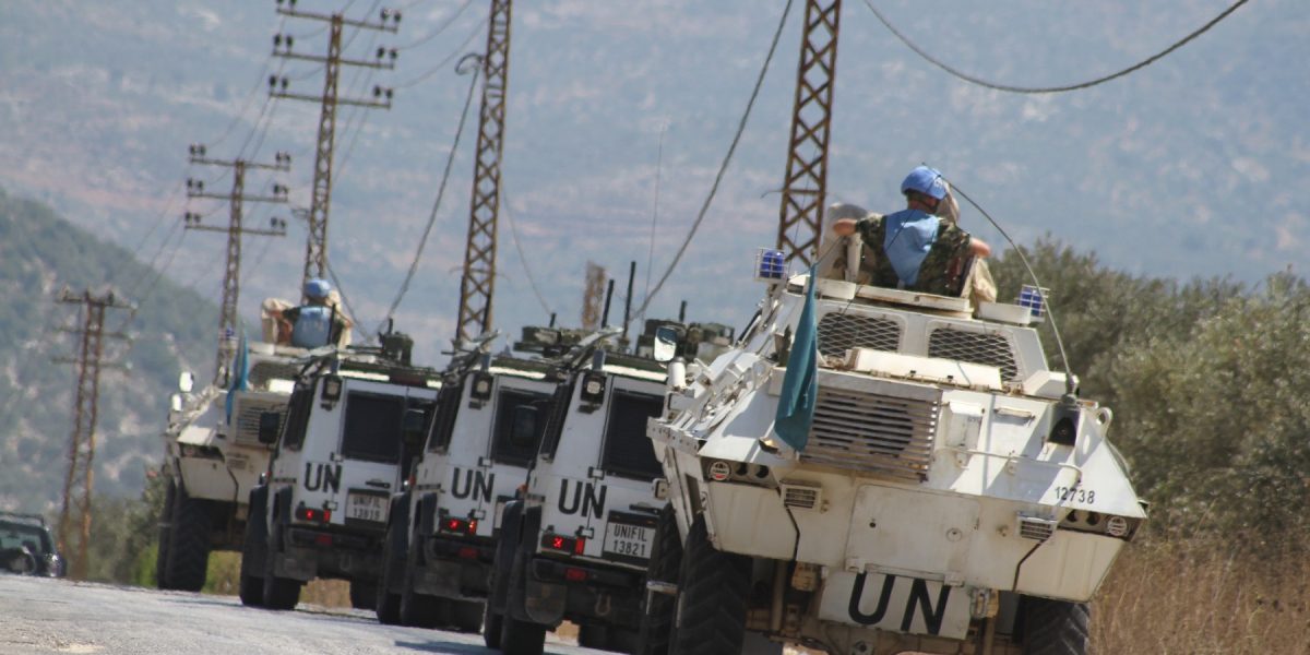 Franța cere convocarea de urgență a ONU după atacurile mortale asupra forțelor de menținere a păcii în Liban Parisul a solicitat o reuniune de urgență a Consiliului de Securitate al Națiunilor Unite după o serie de „incidente extrem de grave” care au vizat forțele de menținere a păcii UNIFIL în Liban