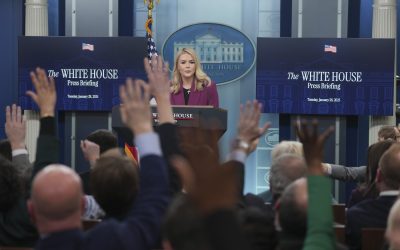 SUA vizează controlul spațiului aerian iranian și schimbarea de regim, declară Casa Albă Statele Unite ale Americii se pregătesc să preia controlul asupra spațiului aerian iranian, potrivit declarațiilor făcute vineri de Karoline Leavitt, purtătoarea de cuvânt a Casei Albe