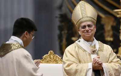 Papa Leon al XIV-lea cere încetarea imediată a focului în Iran: „Opriți focul!” Papa Leon al XIV-lea a lansat duminică un apel emoționant pentru încetarea imediată a focului în războiul din Iran, manifestându-și profundul regret pentru „violența atroce” care a provocat moartea a mii de necombatanți și a generat suferințe în întreaga regiune