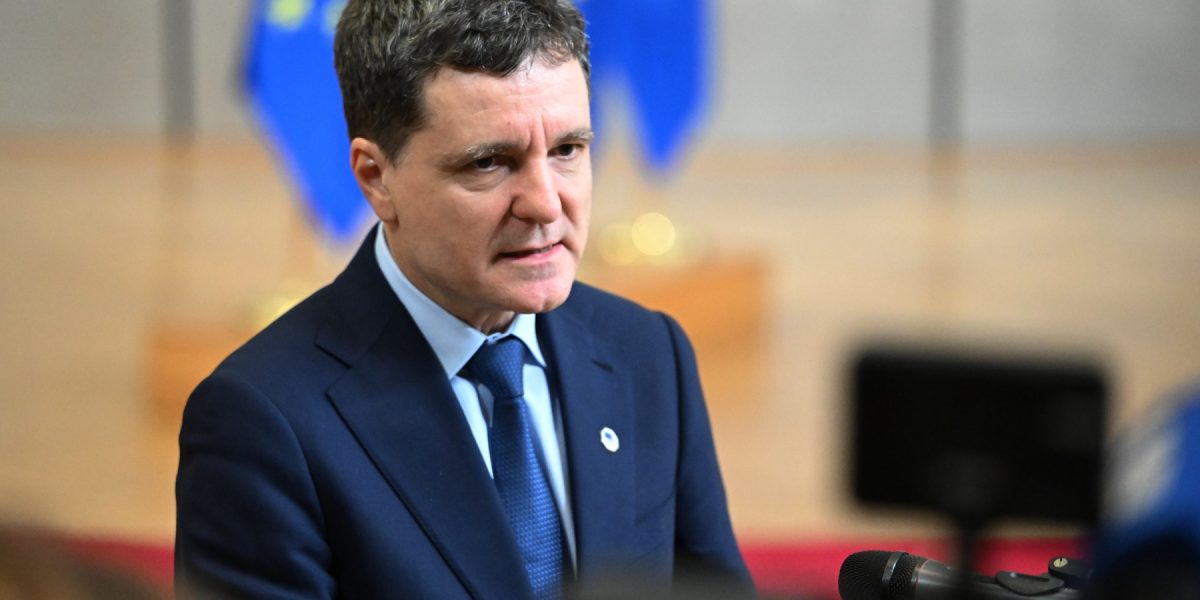 Nicușor Dan: Exclude instalarea de arme nucleare în România