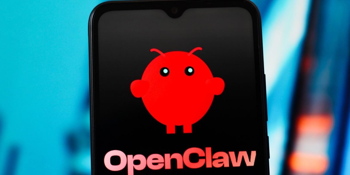 OpenClaw, noul agent AI open-source, stârnește controverse și entuziasm pe scena tehnologică OpenClaw, un agent de inteligență artificială (AI) de tip open-source, a devenit un subiect de mare interes și dezbatere în lumea tehnologiei, la începutul anului 2026