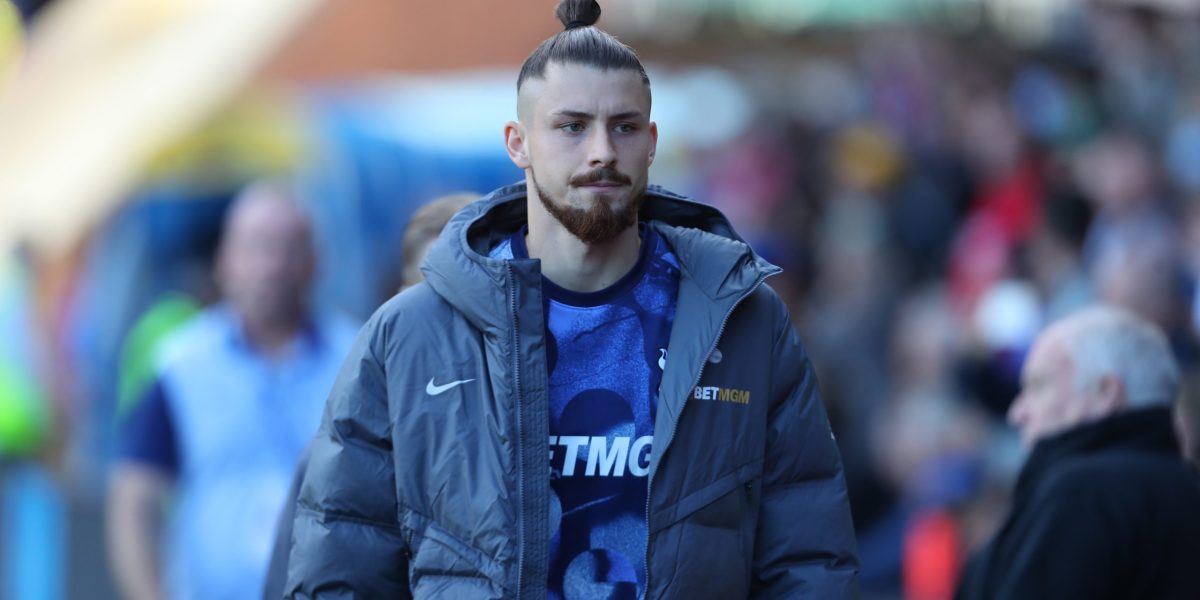 Tottenham, în pericol de retrogradare: Drăgușin riscă pierderi salariale semnificative Situația la Tottenham Hotspur este critică