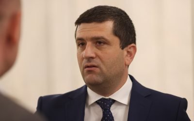 Miruță, ministrul USR, contestă documentul despre înscrierea în PSD și admite „mersul la mare cu PSD” Un document atribuit ministrului Apărării, Radu Miruță, și vicepremier, a generat controverse